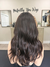 Load image into Gallery viewer, Preorder: Sophia 20”layered length, whopper style topper with premium euro texture hair
